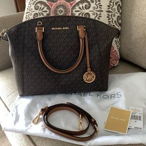 Michael Kors Large Signature Riley Satchel